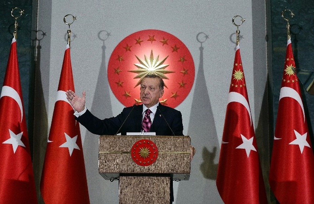 Cumhurbaşkanı Erdoğan: "Başınız Öne Eğik Olmasın"