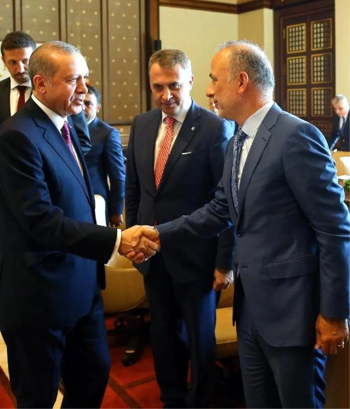 Cumhurbaşkanı Erdoğan, Kulüpler Birliği Heyeti\'ni Kabul Etti