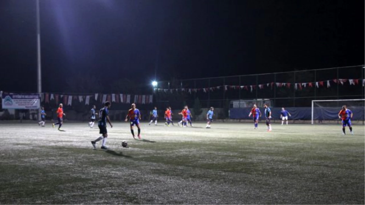 Eyyübiye Belediyesi 35 Yaşüstü Futbol Tunuvası Sona Erdi