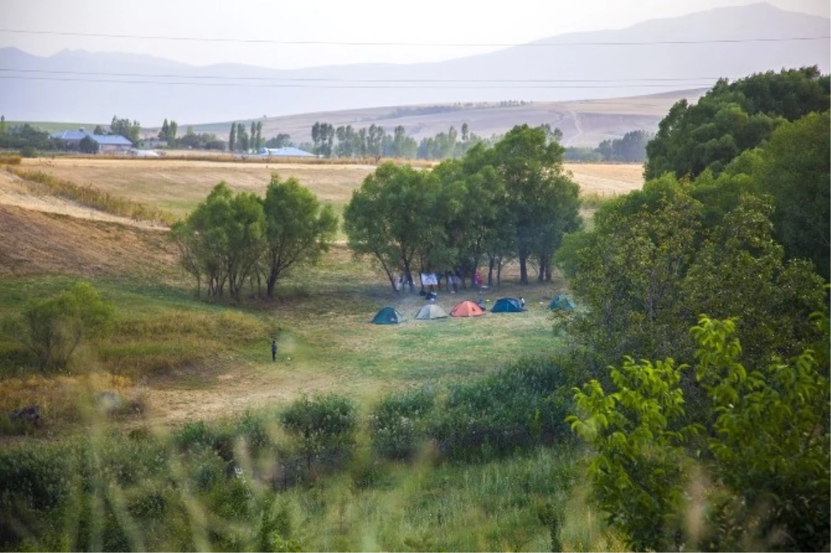 Gençler İzcilik Heyecanı Yaşadı