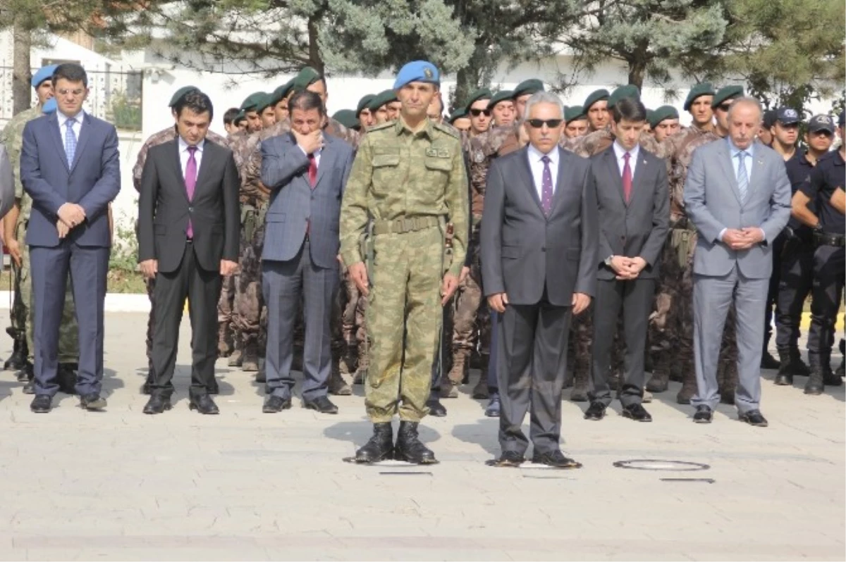 Hakkari\'de 30 Ağustos Zafer Bayramı