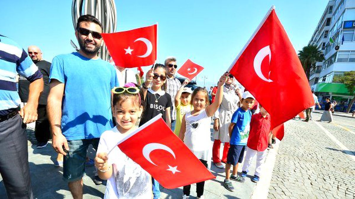 İzmir\'de "Zafer" coşkusu