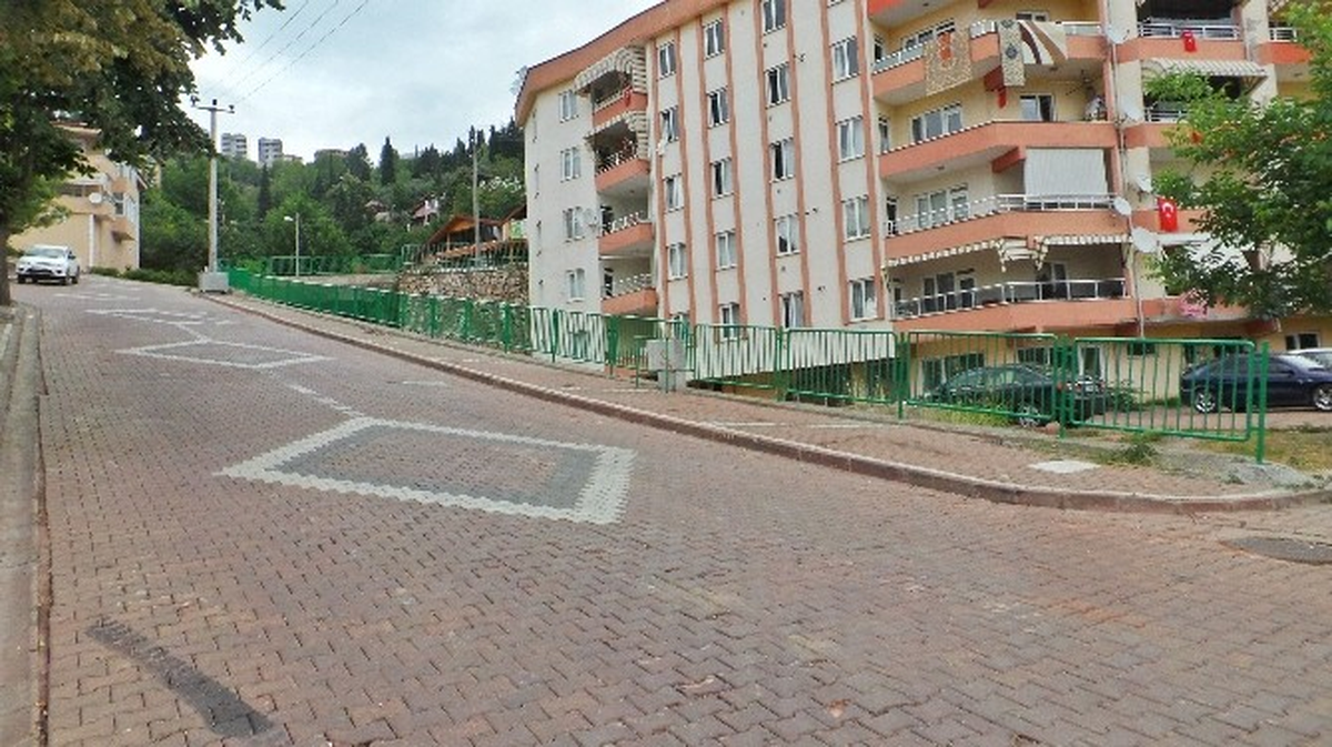 İzmit\'te Mahalle İnceleme Gezileri Devam Ediyor