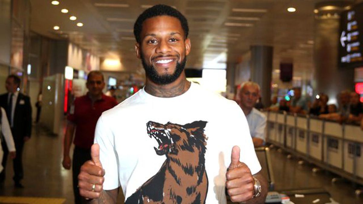 Jeremain Lens Formayı Giydi