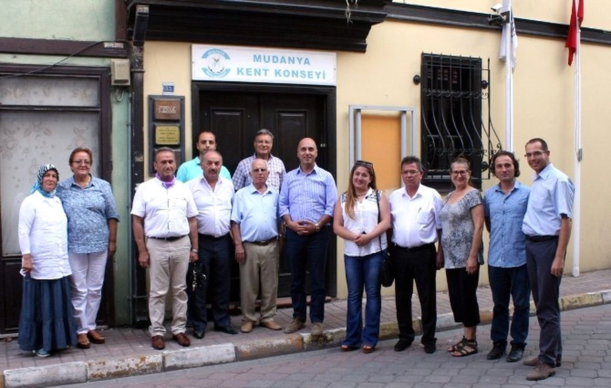 Kent Konseyi\'ne AK Parti\'den İade-i Ziyaret