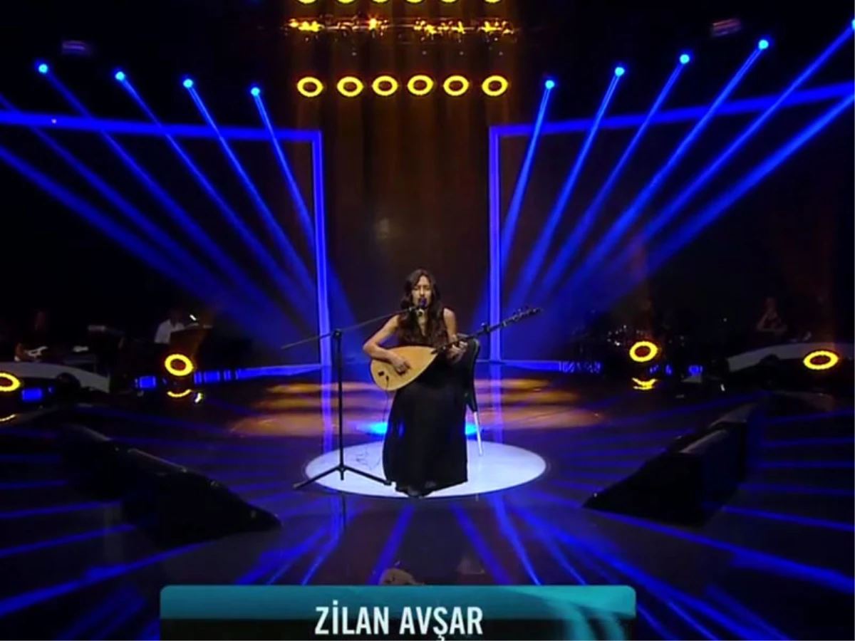 Rising Star Türkiye\'de Zilan Avşar\'dan Bağlama Şov