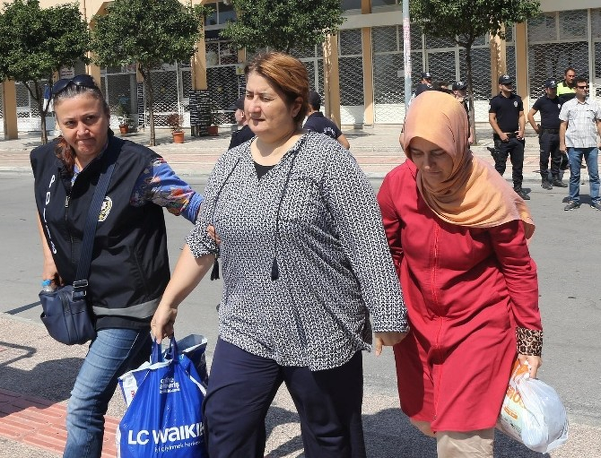 Mersin\'de Fetö Zanlısı 23 Sağlık Personeli Adliyeye Sevk Edildi