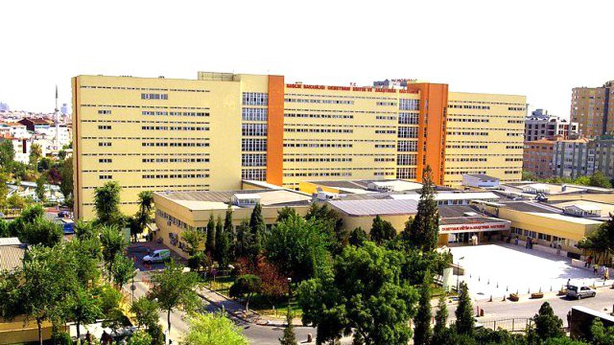 Okmeydanı Hastanesi Çocuk Hematoloji Kliniği Binasında Kayma