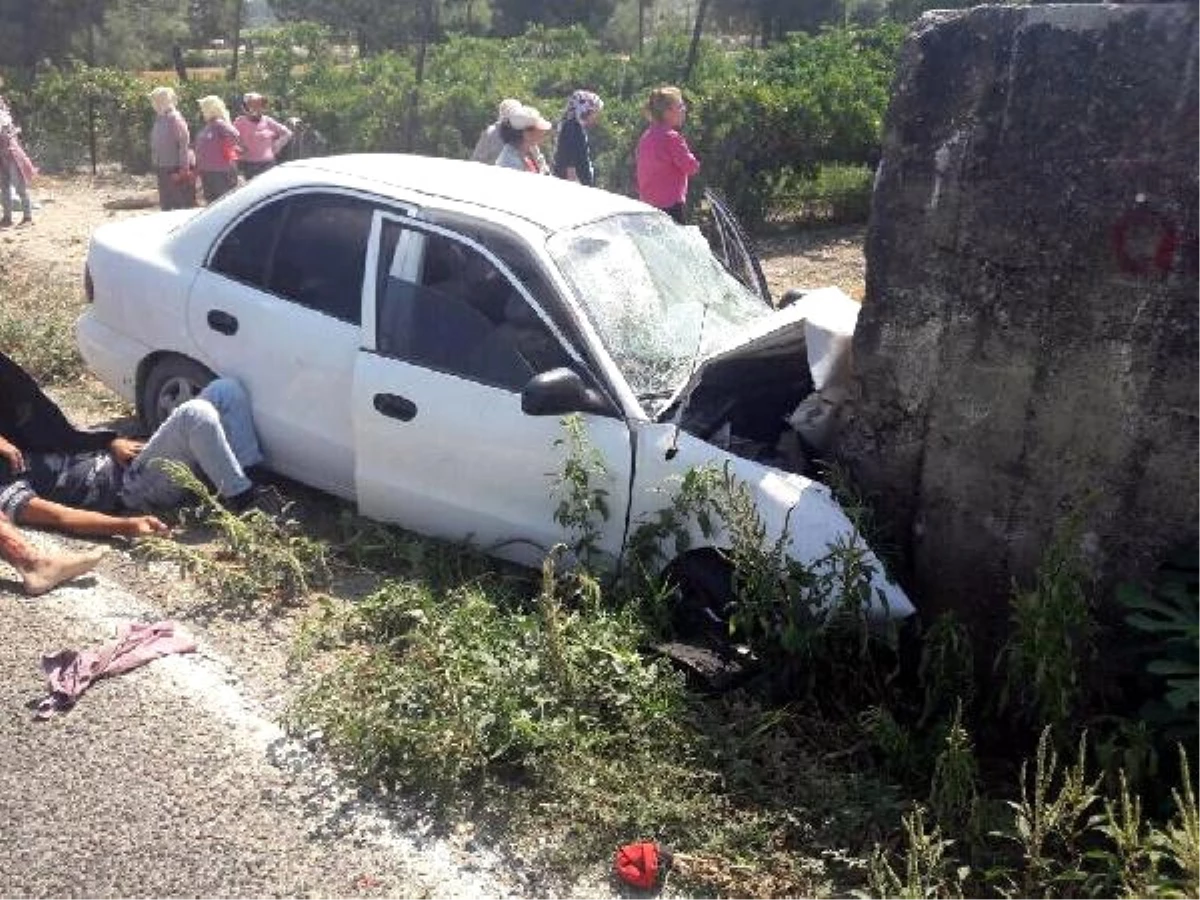 Otomobille Sepetli Motosiklet Çarpıştı: 1 Ölü, 3 Yaralı