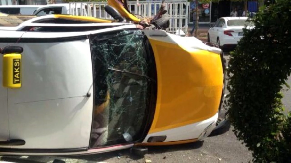 Peyas\'ta Trafik Kazası: 2 Yaralı