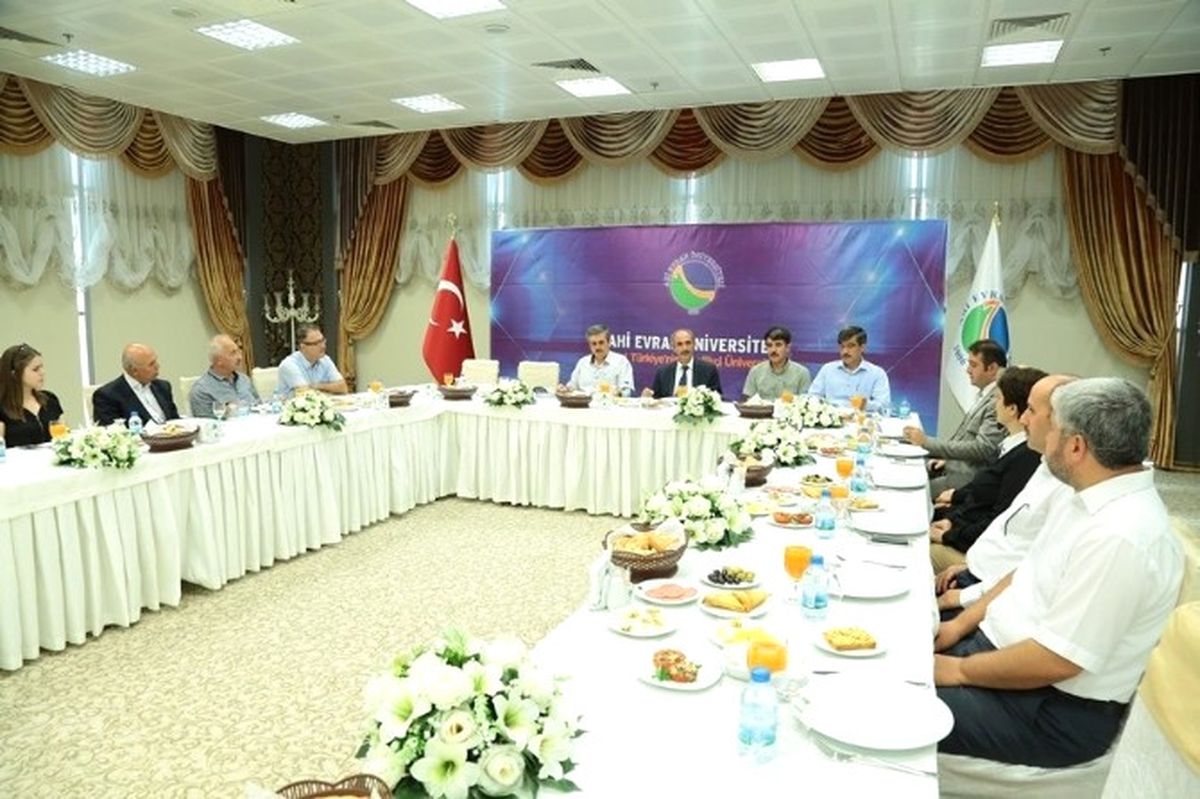 Rektör Karakaya: "Yurtları Önemsiyoruz"