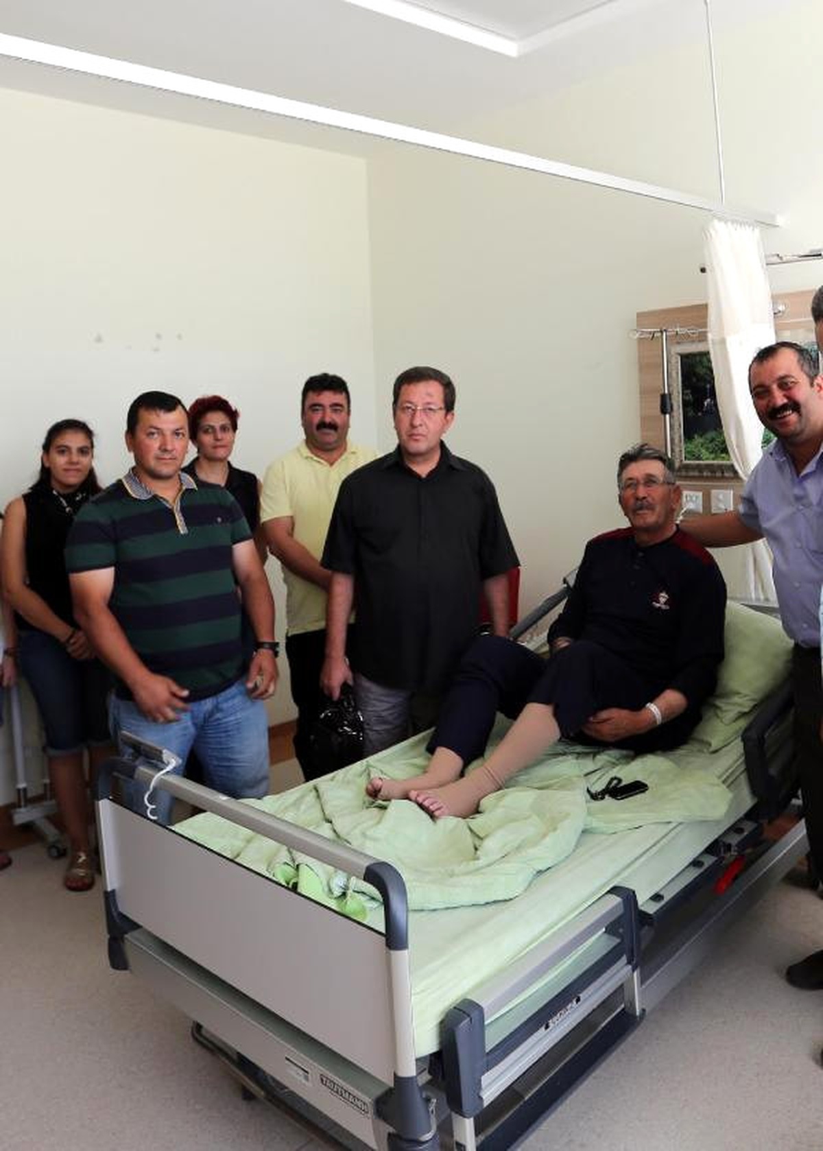 Şehit Ömer Halisdemir\'in Babası Ameliyat Oldu