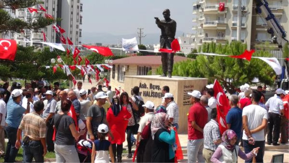 Şehit Ömer Halisdemir\'in Heykeli Törenle Açıldı