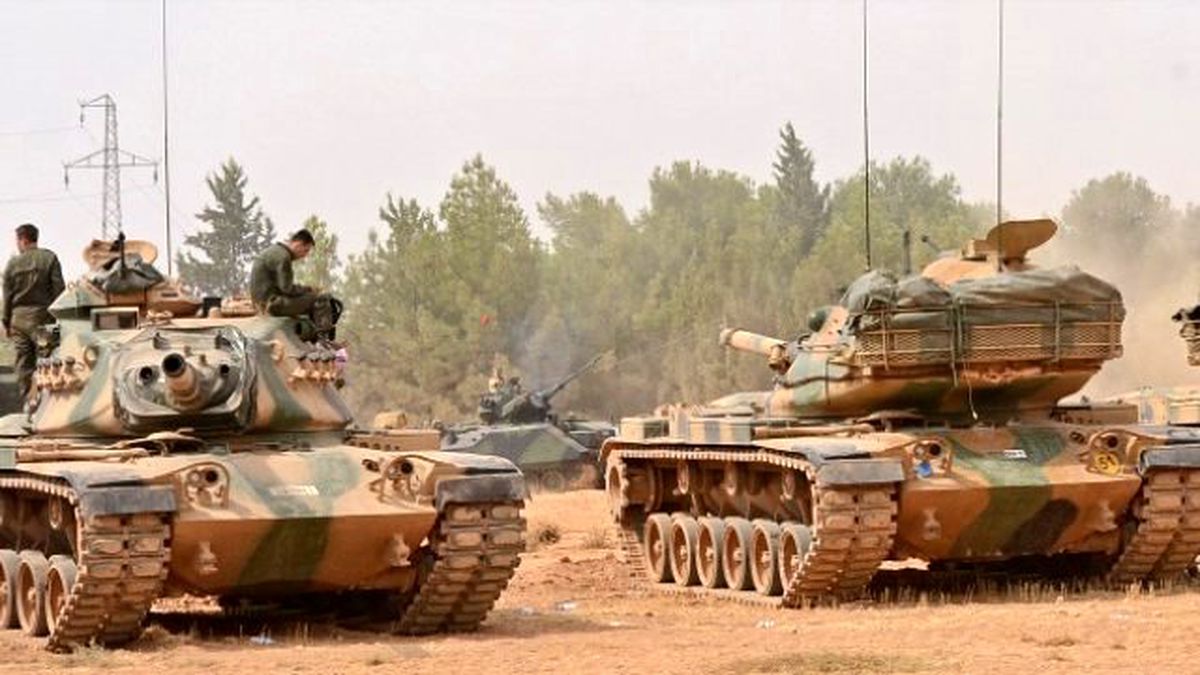 Tsk: Atılan Bir Roket Sonucu Bir Tankımız Hafif Hasar Gördü Üç Silah Arkadaşımız Yaralandı