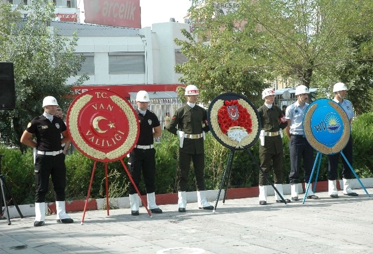 Van\'da 30 Ağustos Zafer Bayramı