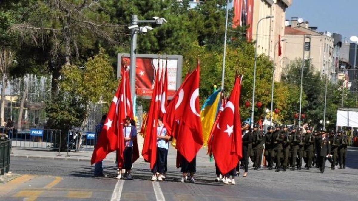 Zafer Bayramı Uşak\'ta Kutlandı