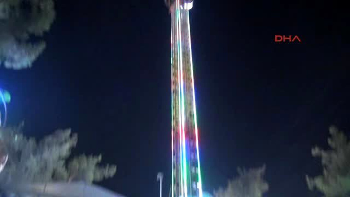Adana Lunaparkta Asansör Yere Çakıldı 11 Yaralı
