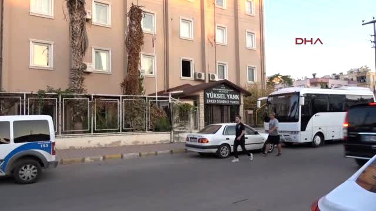 Antalya Kapatılan Yurdun Klimalarını Çalarken Yakalandılar