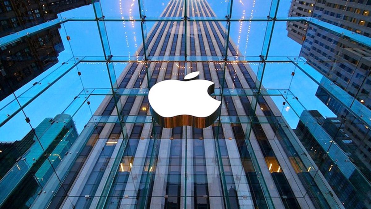 Apple\'a Tarihi Şok!