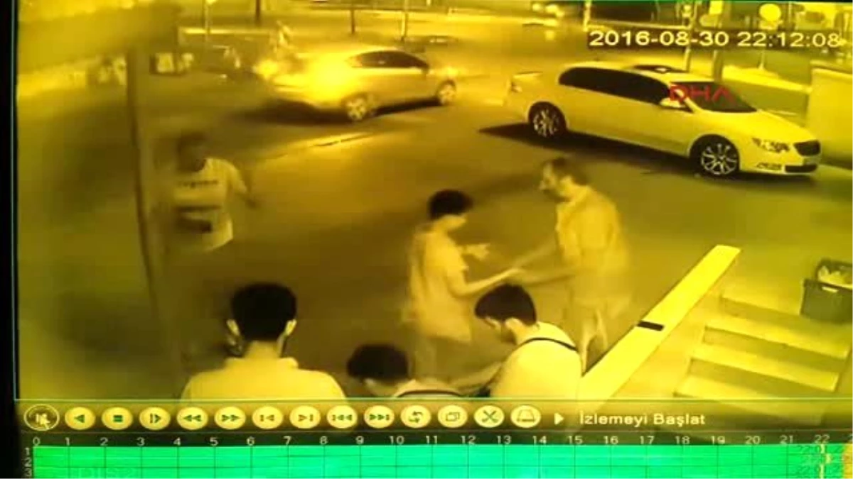 Ataşehir'de Trafik Kazası Güvenlik Kamerasında