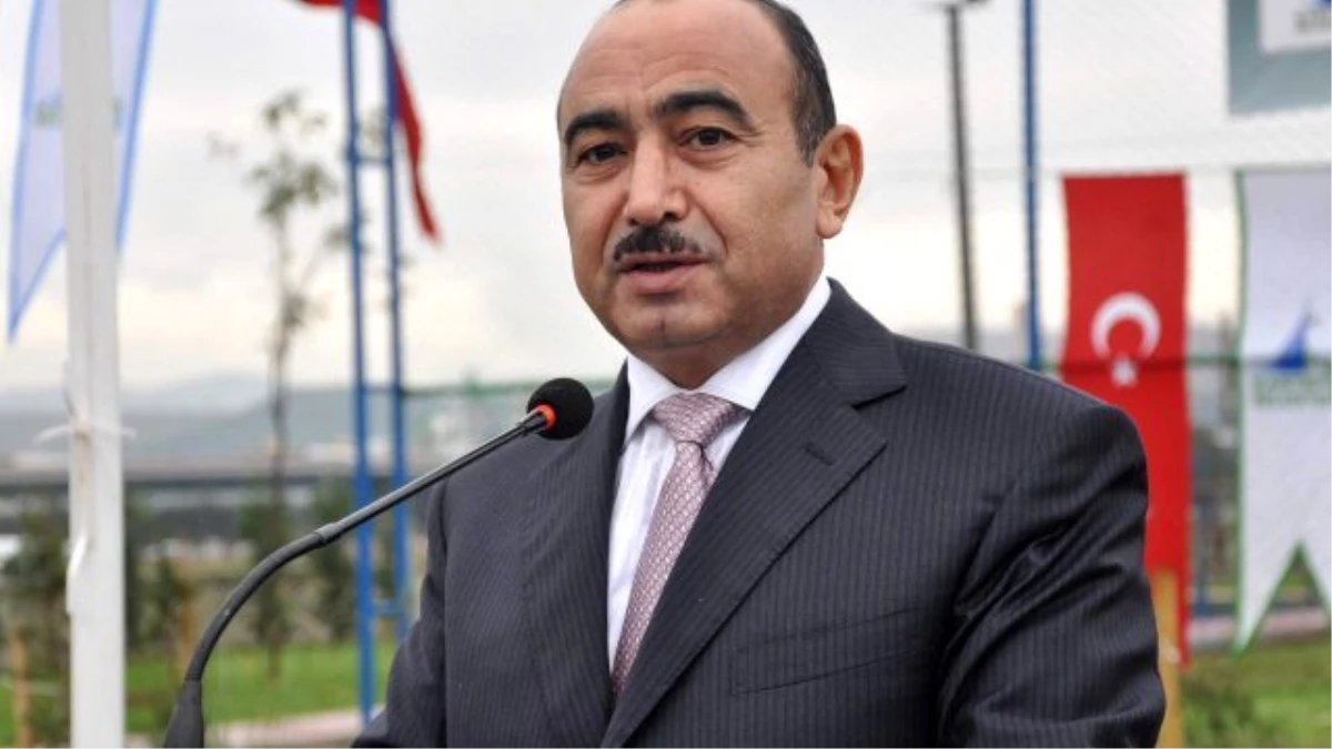 Azerbaycan Referanduma Hazırlanıyor