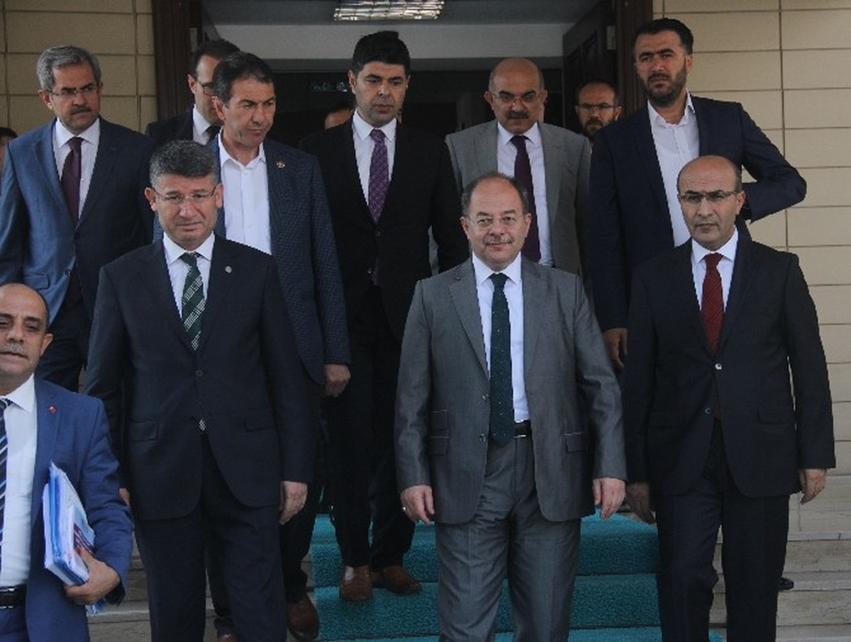 Bakan Akdağ: "Devletimizi Fetö ve Paralel Devlet Yapılanması\'ndan Temizliyoruz"