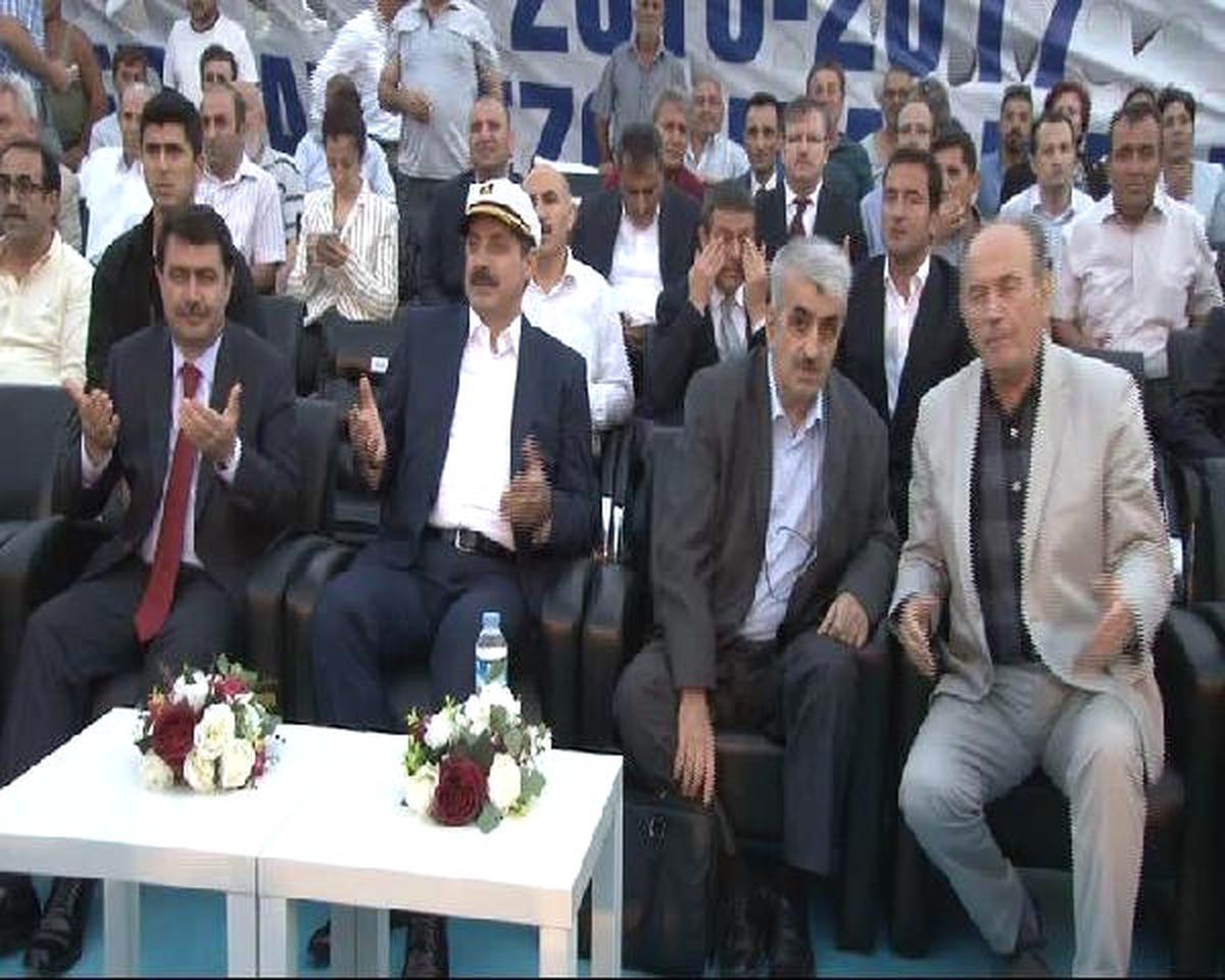 Bakan Çelik: Türk Ordusu Gitti, İki Gün İçerisinde Cerablus\'u Temizledi