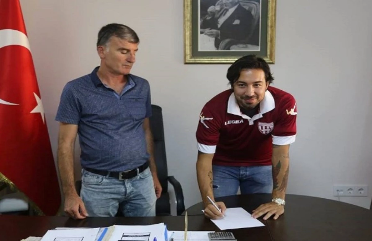 Bandırmaspor Emre Güngör ile Anlaştı