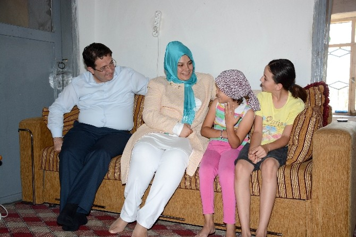 Başkan Yazgı\'dan 9 Yaşındaki Deniz\'e Moral Ziyareti