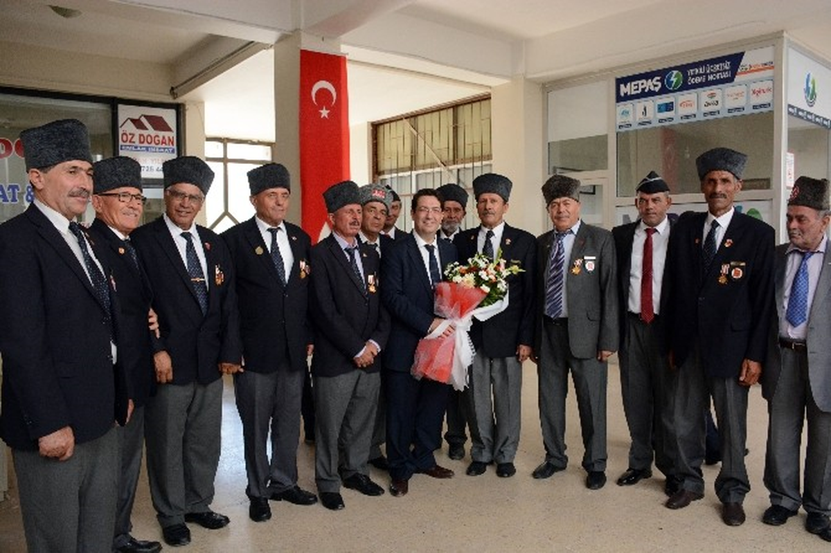 Başkan Yazgı, Gaziler Derneğini Ziyaret Etti