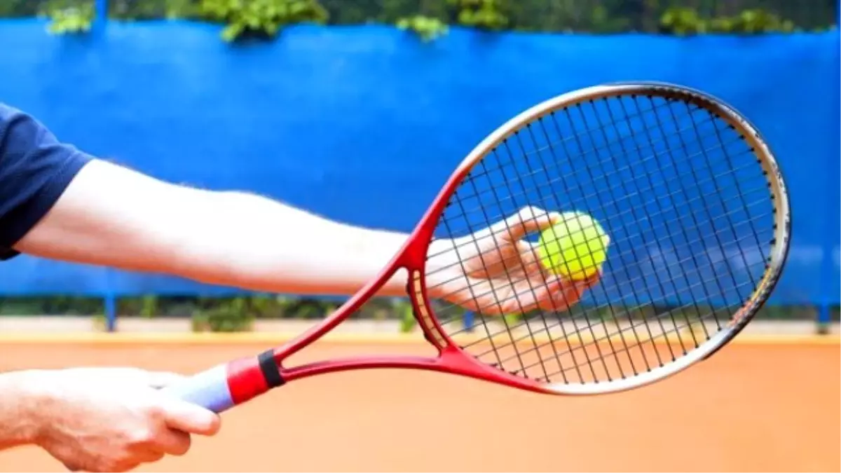 Bursa Büyükşehir Belediyespor Tenisçilerinin Kupa Başarısı