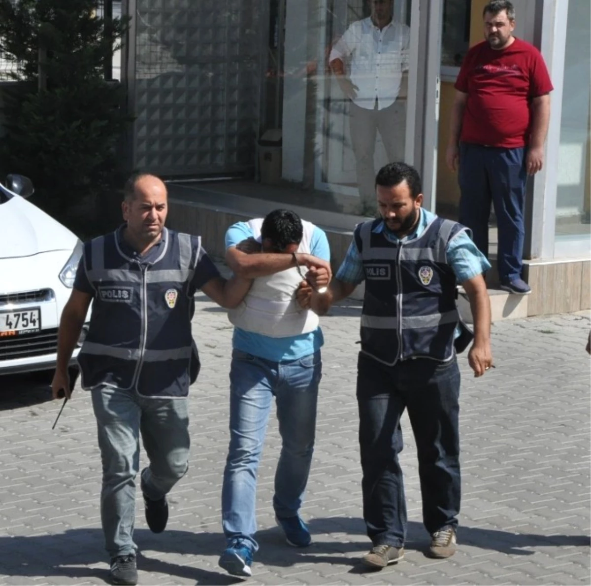 Çerkezköy\'de Dehşet Saçan Polis Tutuklandı