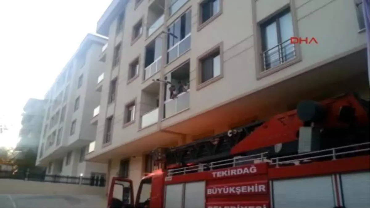 Çerkezköy Polis Çiftin Boşanma Tartışmasında Dehşet 1 Ölü, 2 Yaralı