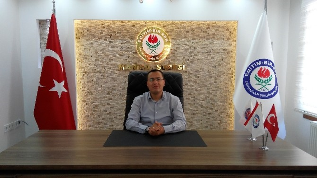 Eğitim Bir Sen\'den Başörtüsü Açıklaması