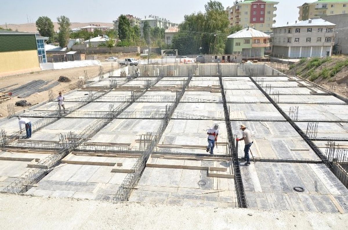 Erciş Belediyesi\'nden Peynirciler Çarşısı Yapımı