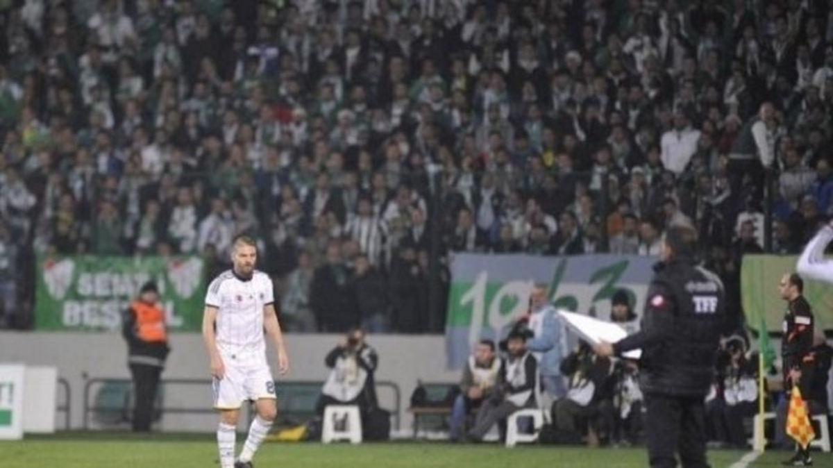Fenerbahçe Taraftarından Caner Tepkisi!
