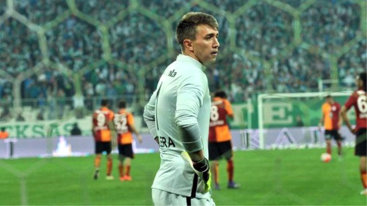 Fernando Muslera\'nın Milli Takımdan Dönüşteki Formsuzlukları Can Sıktı