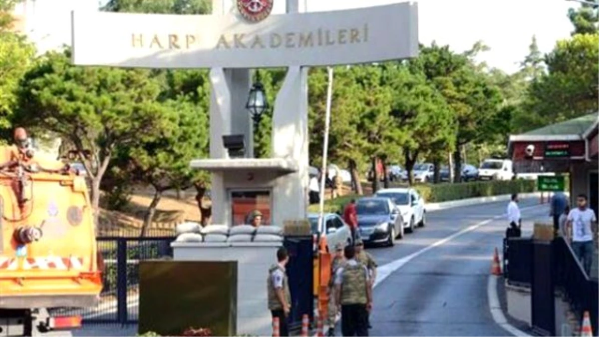 FETÖ'cü Subaylar Çalıntı Sorularla Kurmay Olmuş