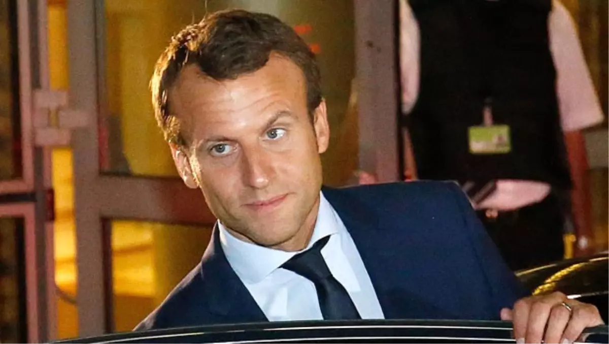 Fransa\'nın En Genç Bakanı, Aday Olmak İçin İstifa Etti