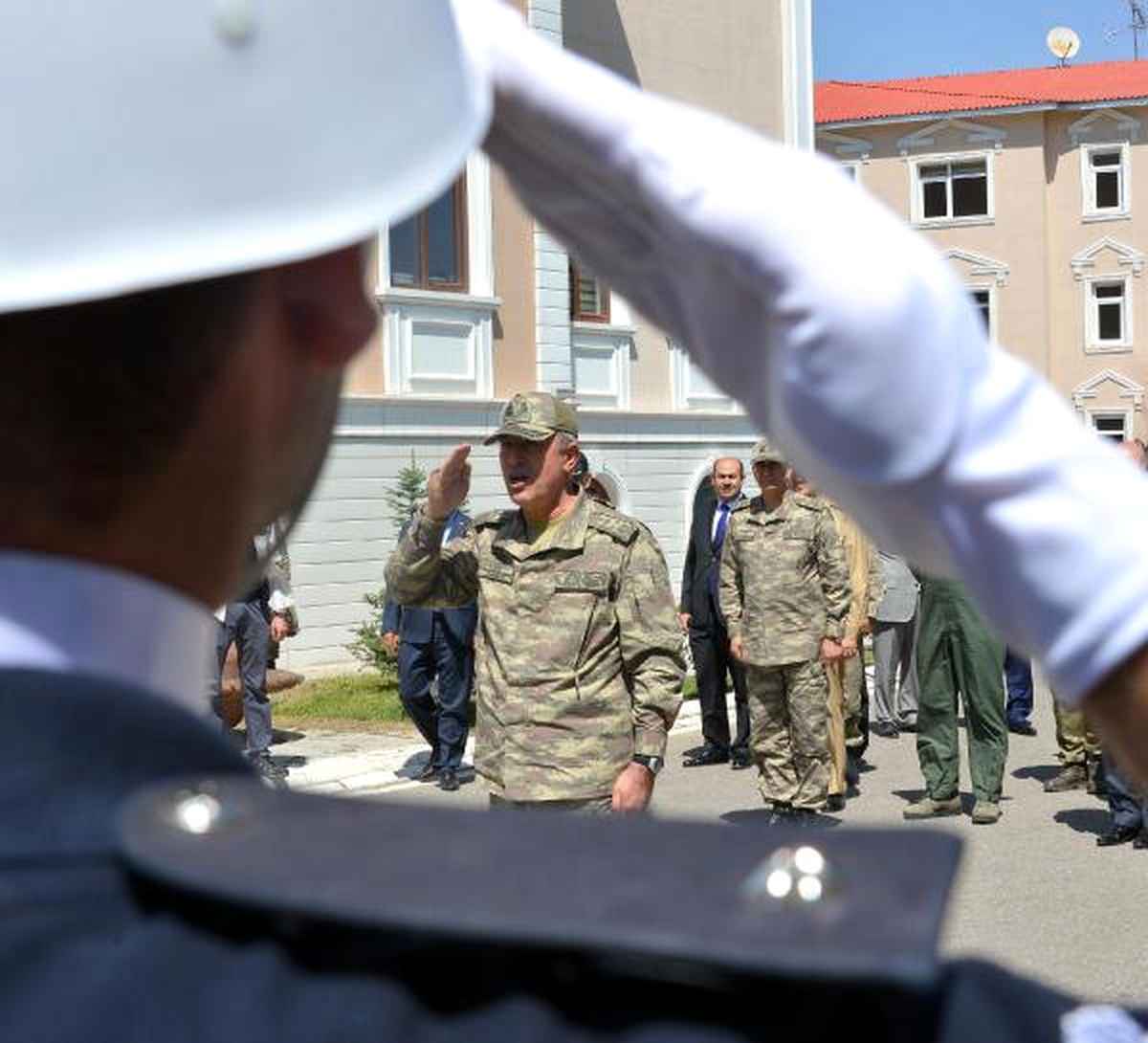 Genelkurmay Başkanı Akar ve Kuvvet Komutanları Erzurum\'da