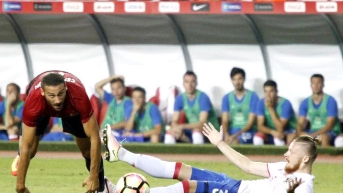 Türkiye ve Rusya A Milli Futbol Takımları arasında oynanan hazırlık maçının ilk yarısındaki önemli anlar