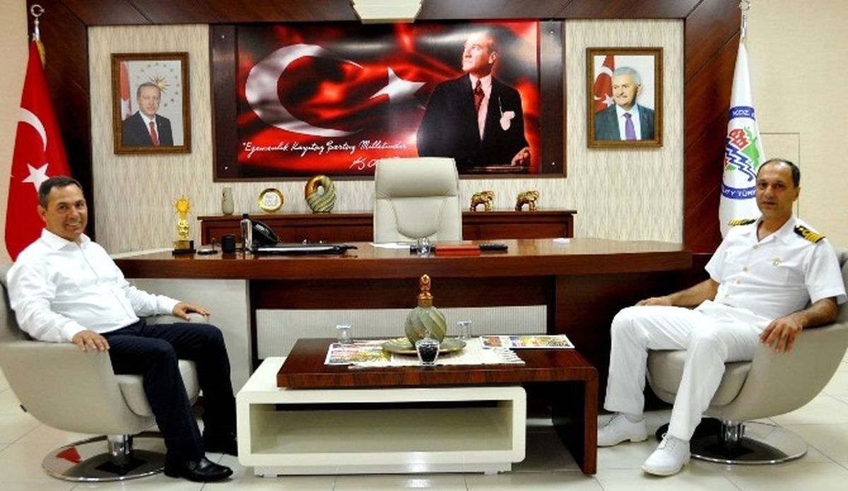 Karadeniz Bölge Komutanı Manioğlu, Başkan Uysal\'ı Ziyaret Etti