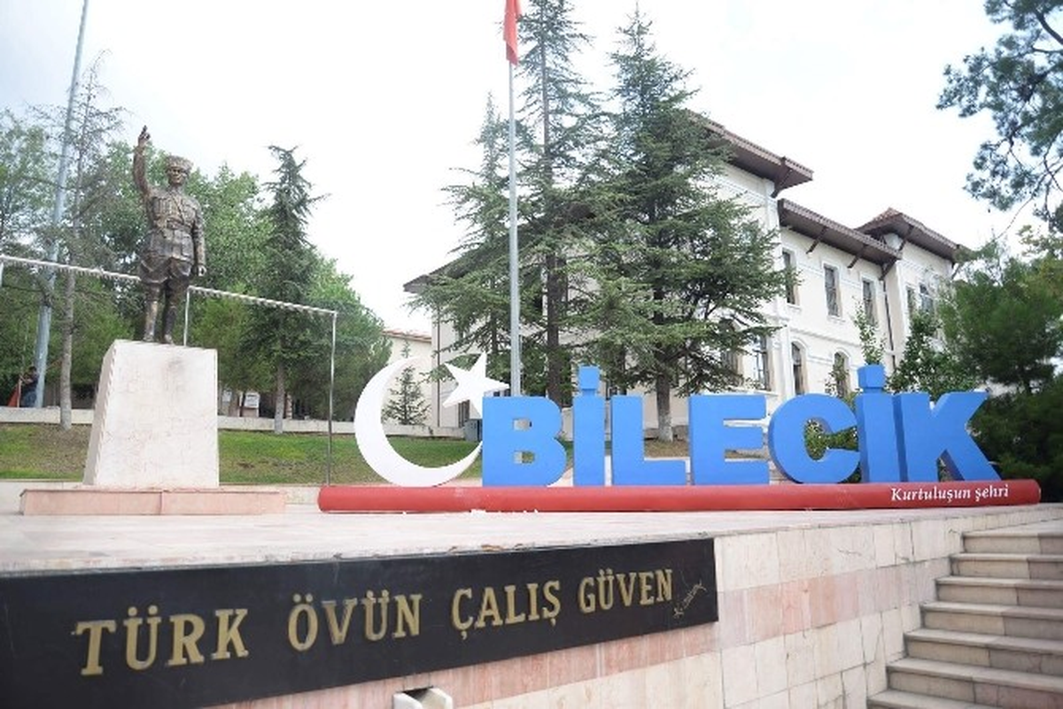 Kayı Şehri Bilecik\'e İki Yeni Anıt