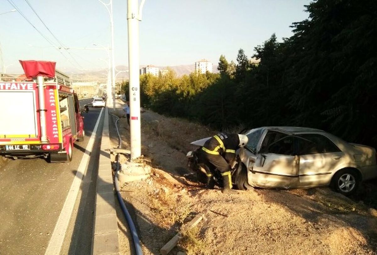Malatya-Elazığ Karayolunda Kaza: 1 Yaralı