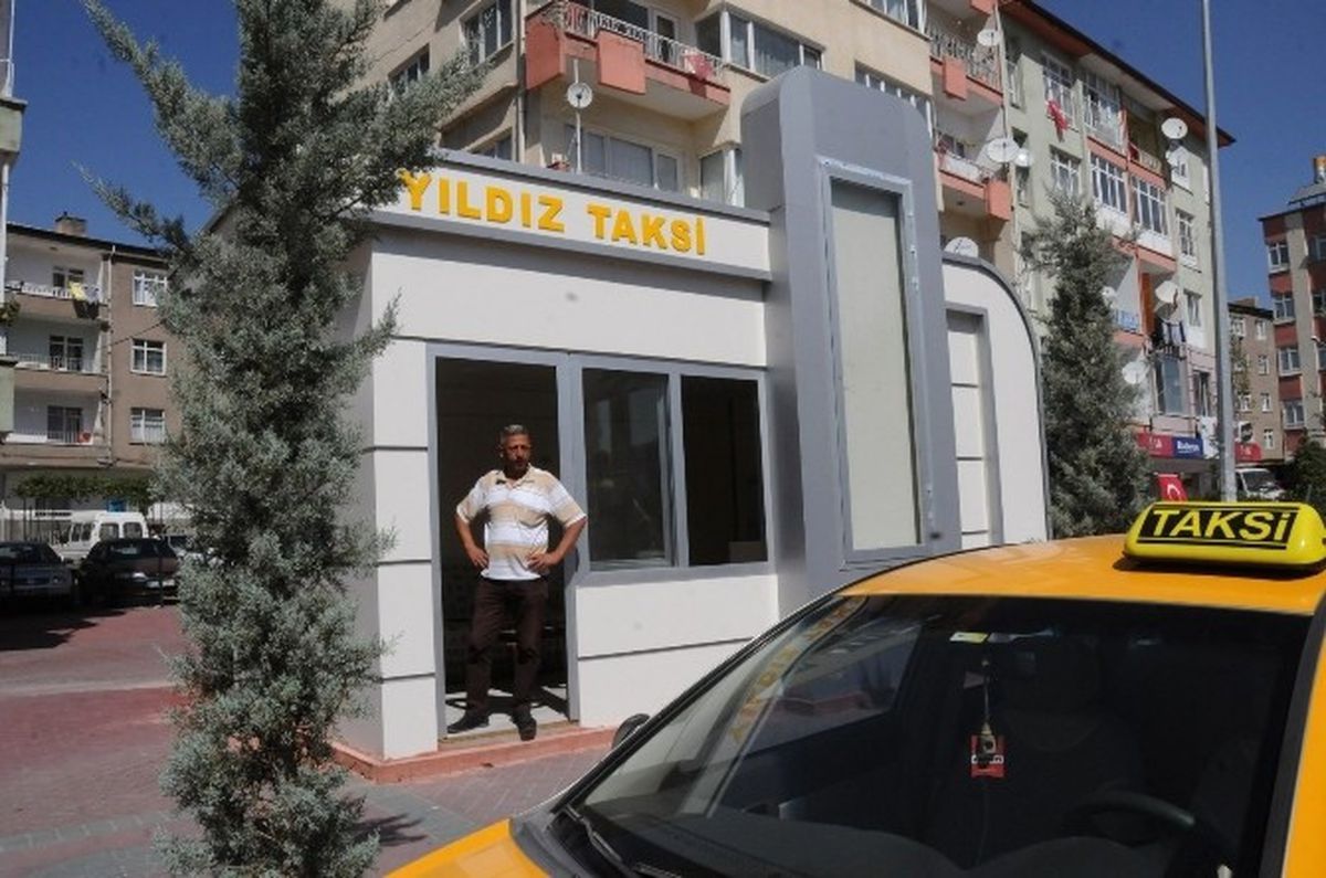 Niğde Belediyesinden Modern Taksi Durakları