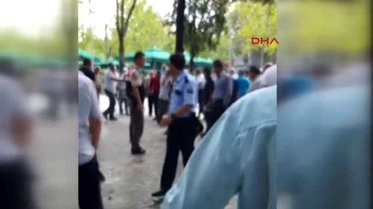 Sakarya Bosanmak İsteyen Eşini Tabanca ile Vuran Kocaya Linç Girişimi