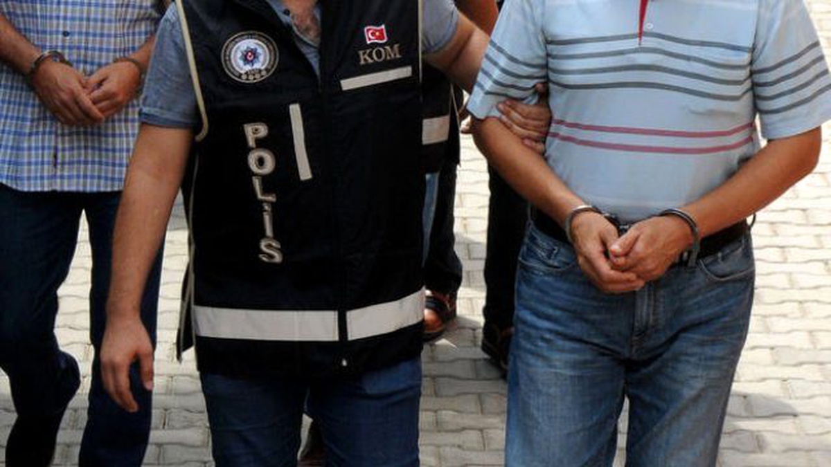 Samsun\'da 12 Adliye ve İcra Müdürlüğü Personeli Adliyeye Sevk Edildi