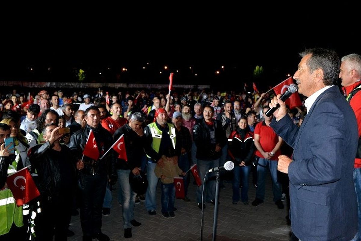 Tepebaşı\'ndan Zafer Konvoyu