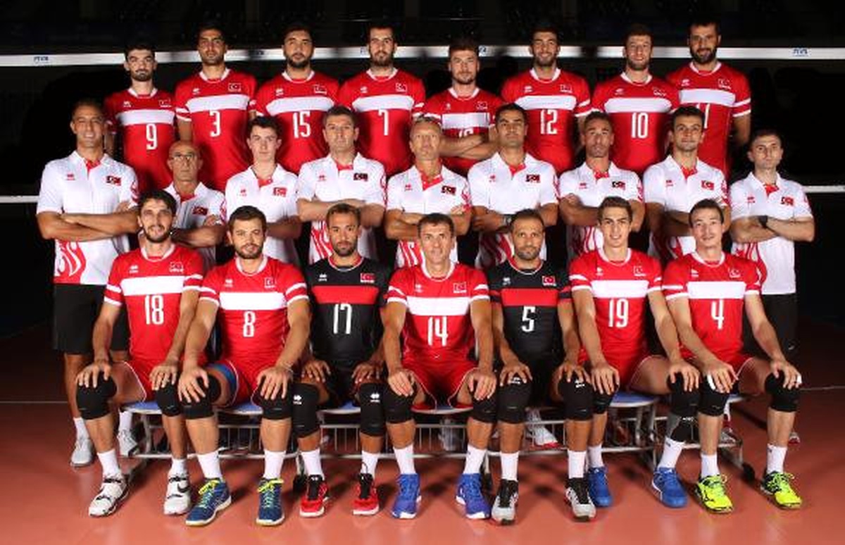 Türkiye A Erkek Voleybol Milli Takımı İspanya\'ya Gitti