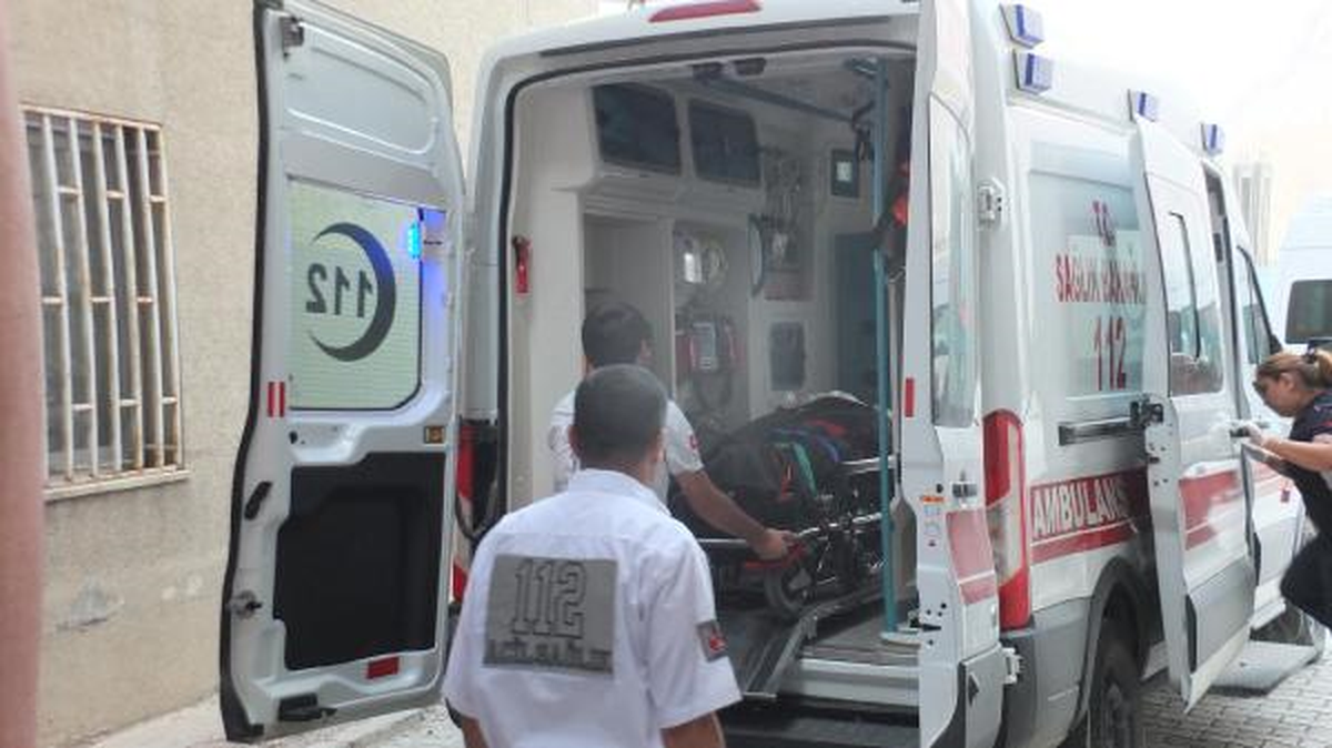 Üs Bölgesine Malzeme Götüren Tır\'a PKK Bombası: 1 Ölü, 1 Yaralı